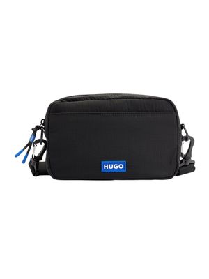 Bolso reporter Hugo con logo frontal y correa ajustable para hombre