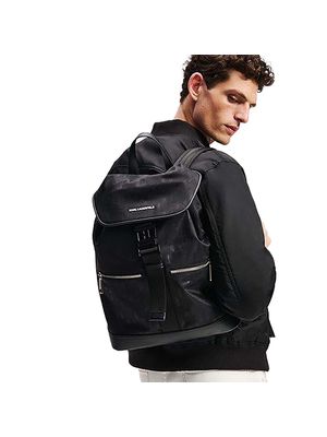 Morrales Karl Lagerfeld diseño minimalista para hombre